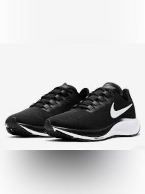 Nike Airzoom Pegasus 37  Runing Shoes.